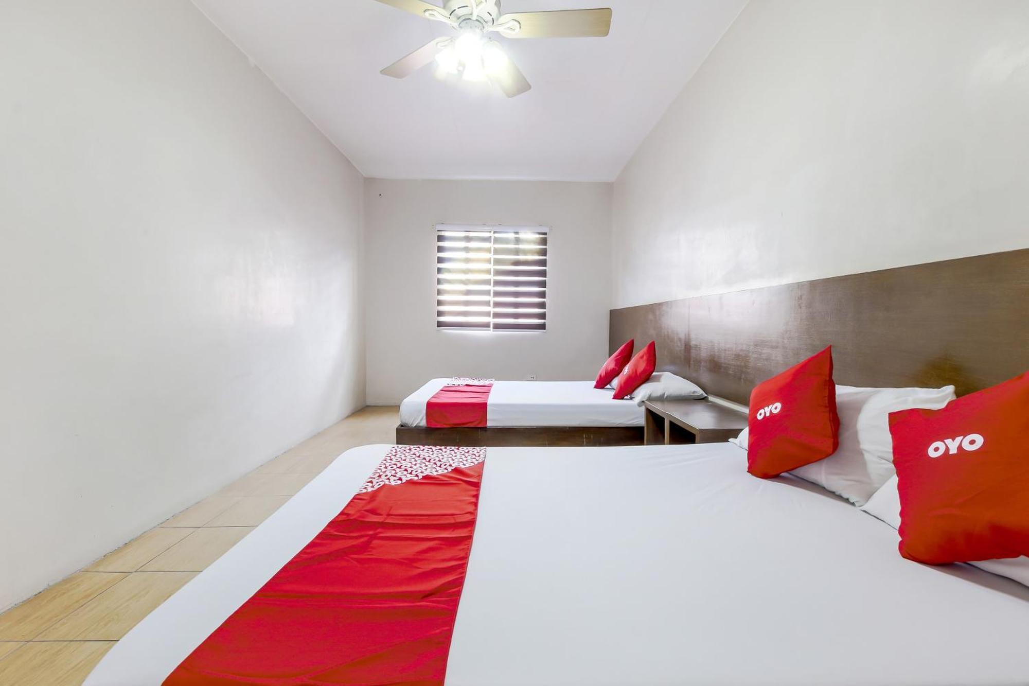 Metro Deluxe Residences Pasay Exterior photo